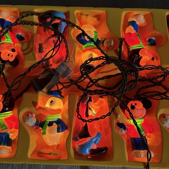 Disney 10 Light Christmas Tree String Lights MICKEY MOUSE & Friends Goofy Donald - Picture 10 of 11